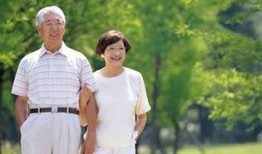 老人梦见吃瓜,揭秘老人梦中吃瓜的神秘寓意