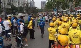 吃瓜超市员工,员工视角下的日常与幕后故事