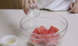 带你吃瓜柠檬汁,带你品尝夏日清新——柠檬汁的瓜果诱惑