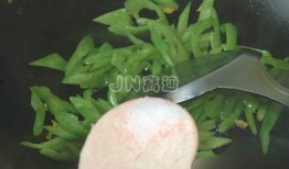 蛇瓜怎么喂猪吃