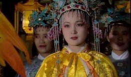 贵妃娘娘吃瓜 小说,宫廷中的甜蜜诱惑